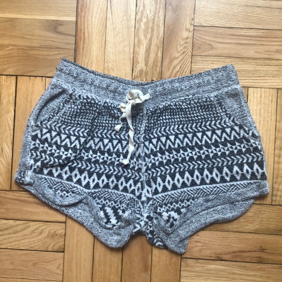 Urban Outfitters Pants - Urban outfitters tribal print lounge shorts M Urban Outfitters Pants - Urban outfitters tribal print lounge shorts M